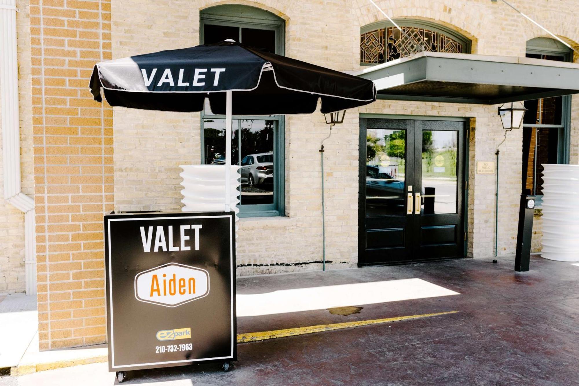 Aiden Riverwalk Hotel 3*