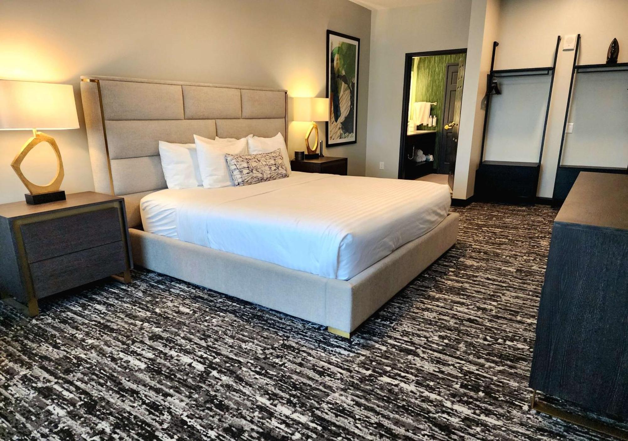 Aiden Riverwalk Hotel 3*